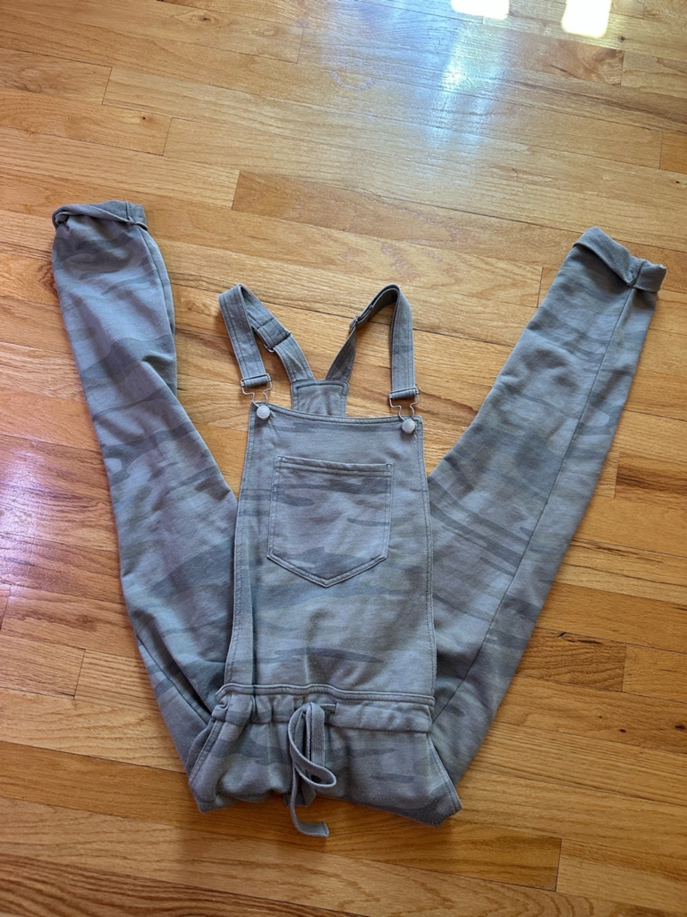 Z Supply Mureile Green Camo Print Knit Overalls size XS - Picture 7 of 9
